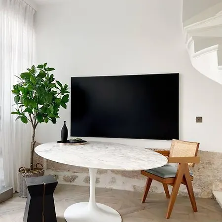 Petite Maison Dans Le Marais Apartment *